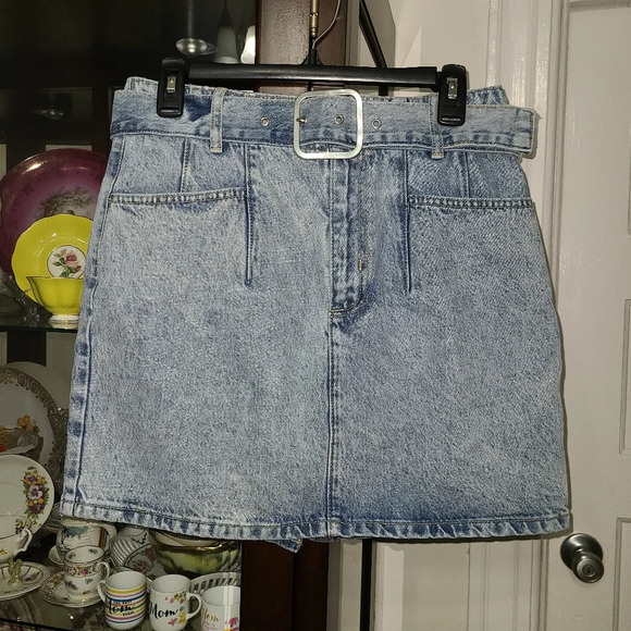 Zara Light Acid Wash Belted Mini Skirt With Belt and Pockets Size Large - Picture 2 of 10